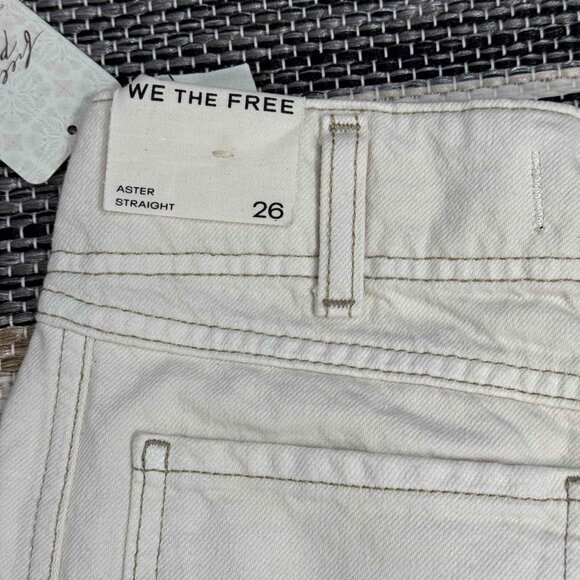 Free People We The Free Aster Straight Leg Jeans 100% Cotton‎ Cream Size 26 - Picture 9 of 16